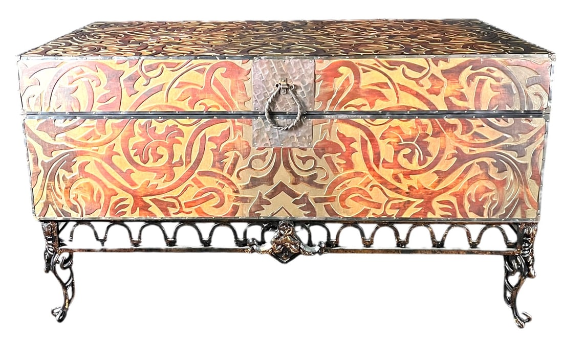 CARVED TRUNK ON METAL STAND (1 of 3)