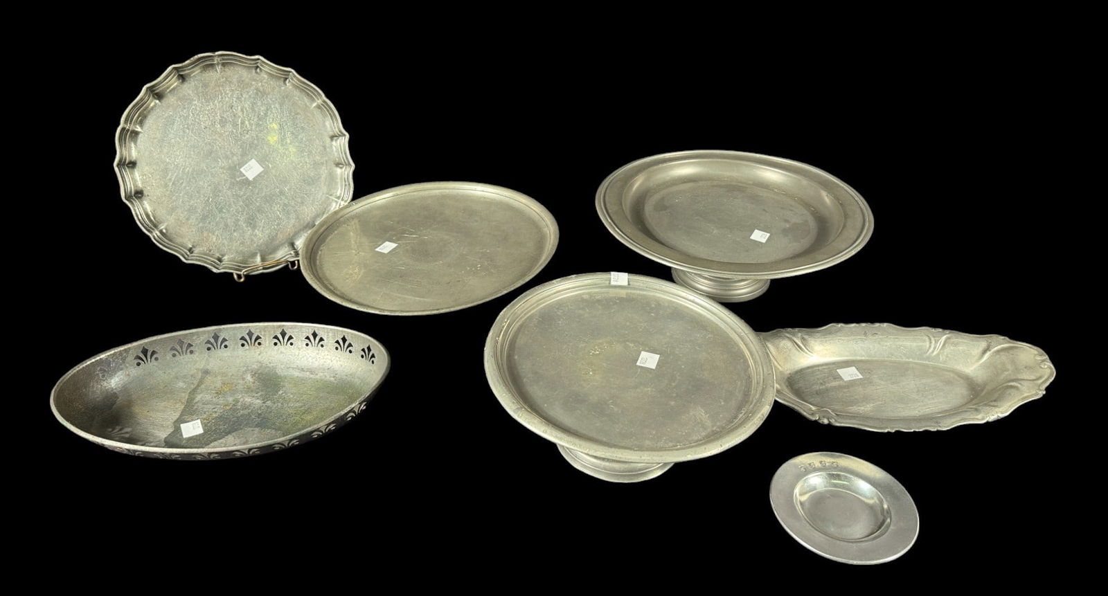 LOT OF SEVEN ANTIQUE PEWTER PIECES (1 of 4)