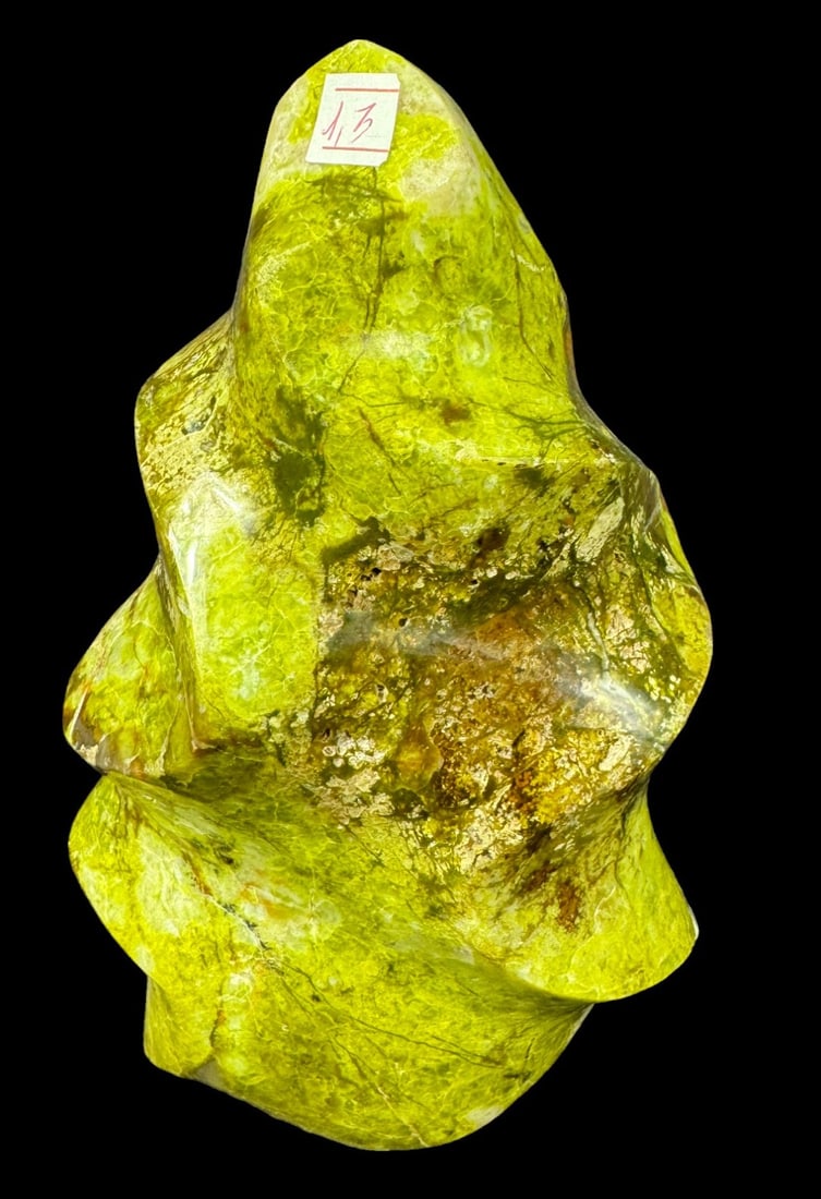 GREEN JASPER FLAME: GREEN JASPER FLAME 1.3 KG Height: 7