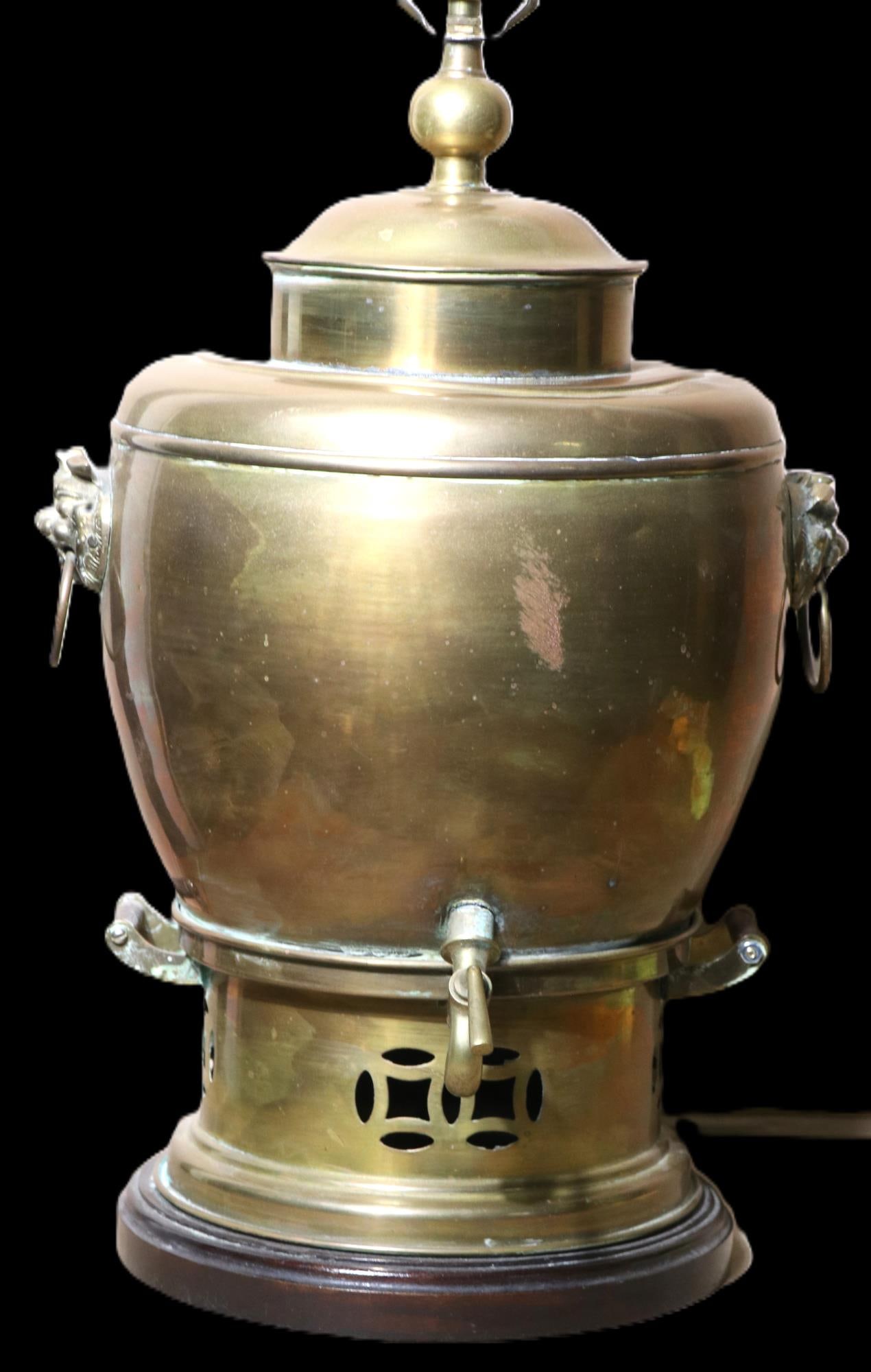 VINTAGE BRASS WATER POT NOW A LAMP (1 of 5)