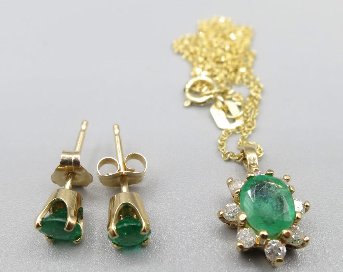 14KT NATURAL EMERALD PENDANT/EARRINGS SET (1 of 3)