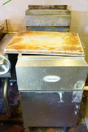 DEAN GAS FRYER: DEAN GAS FRYER.