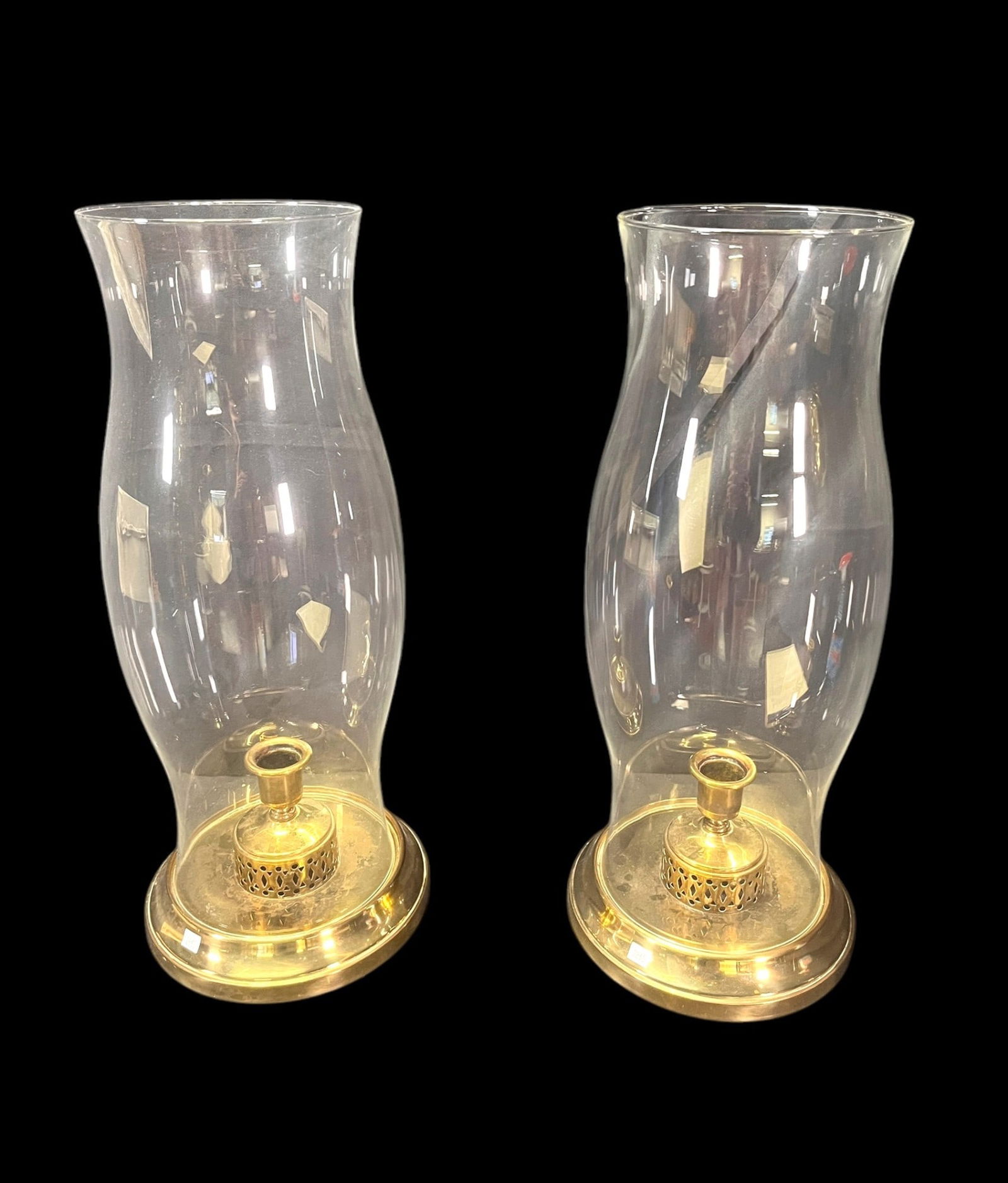 PAIR OF VINTAGE HURRICANE BRASS CANDLE HOLDERS (1 of 2)