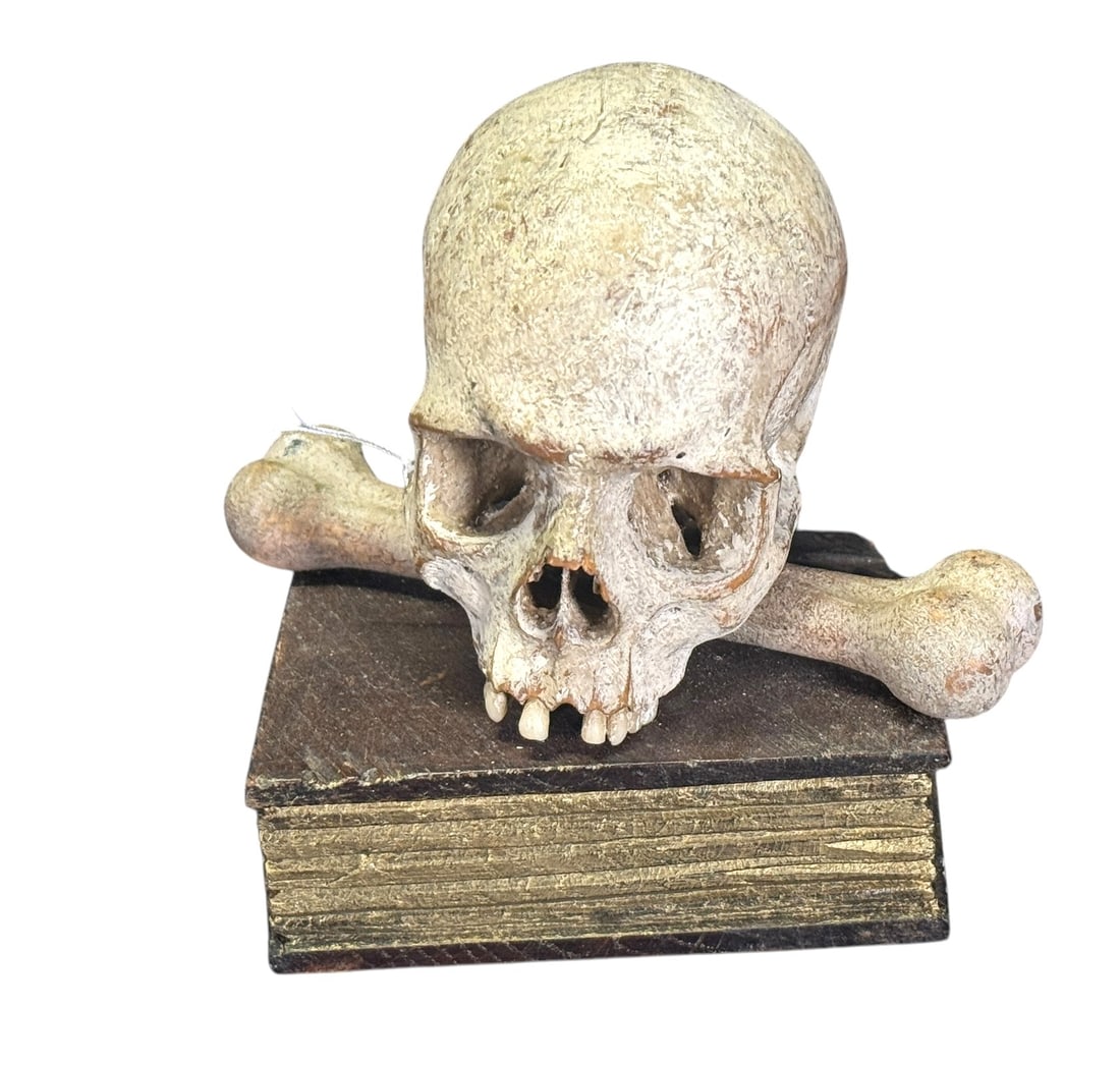 18th CENTURY ITALIAN HEMENTO MORI SKULL: 18th CENTURY ITALIAN HEMENTO MORI SKULL. Height: 5 in. by Width: 5 in.