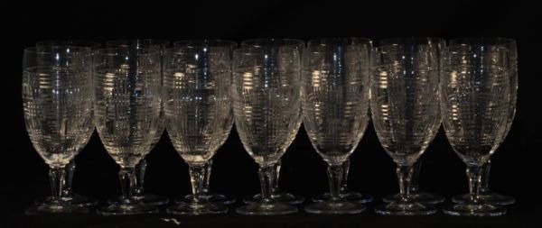 FOURTEEN RALPH LAUREN ICE TEA GLASSES: LOT OF FOURTEEN RALPH LAUREN ICE TEA GLASSES. Height: 8 in.