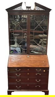 18TH C. GEORGIAN MAHOGANY SECRETARY BOOKCASE: 18TH C. GEORGIAN MAHOGANY SECRETARY BOOKCASE Height: 93 in. by Width: 47.5 in. by Depth: 29 in.