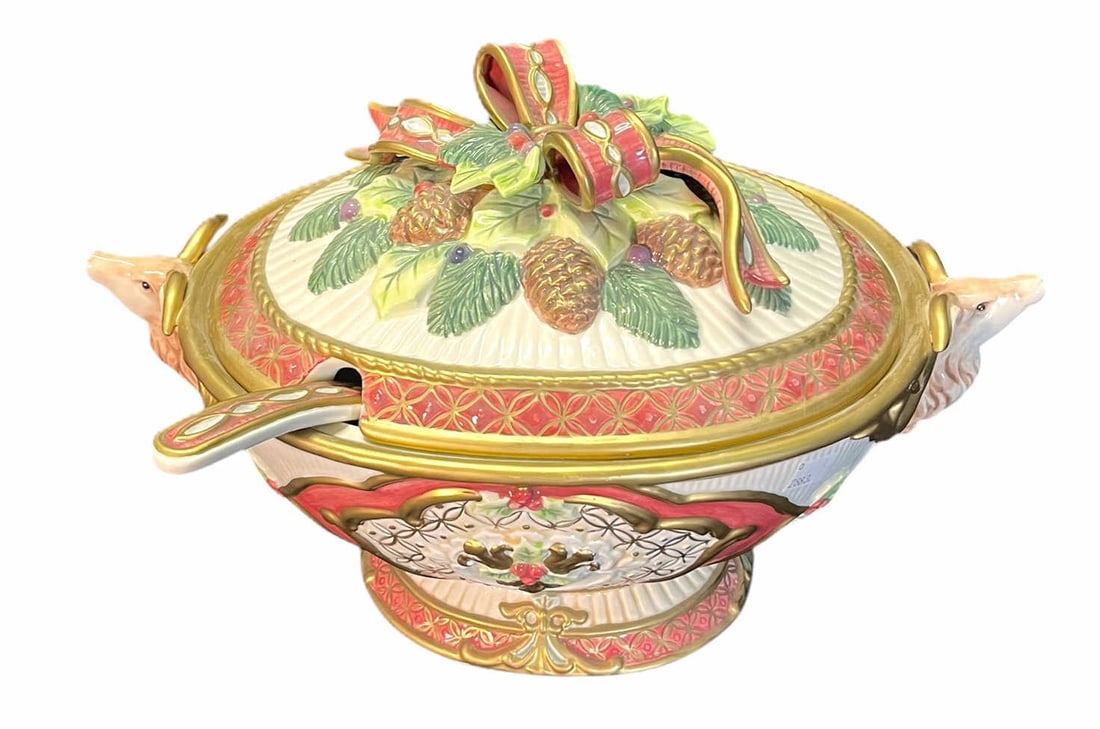 FITZ & FLOYD FLORENTINE CHRISTMAS SOUP TUREEN: FITZ & FLOYD FLORENTINE CHRISTMAS SOUP TUREEN. Height: 10.5 in. by Width: 16 in. by Depth: 12 in.