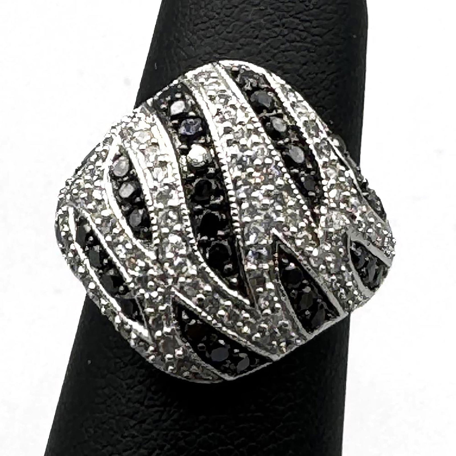 ZEBRA PATTERN BLACK & WHITE TOPAZ RING (1 of 4)