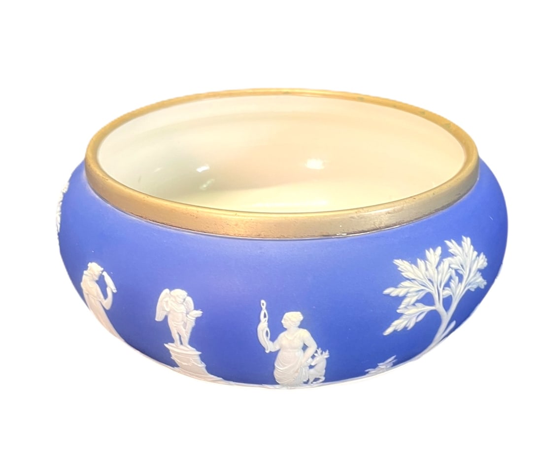 WEDGWOOD COBALT BLUE TURNER LG BOWL: WEDGWOOD COBALT BLUE TURNER LG BOWL Height: 4 in. by Width: 9.5 in. by Depth: 9.5 in.
