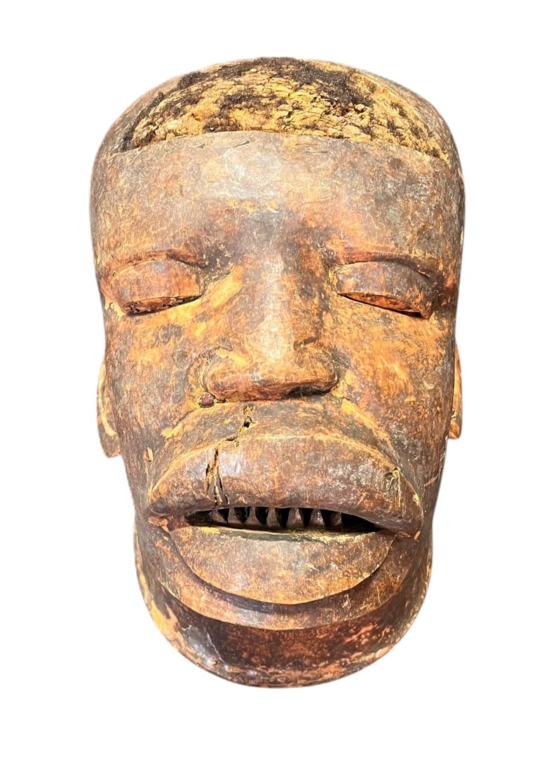 AFRICAN CONGO CARVED MASK (1 of 2)