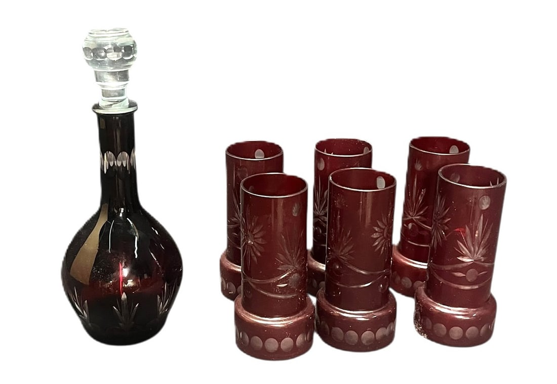 RUBY CUT CRYSTAL DECANTER AND 6 GLASSES (1 of 4)