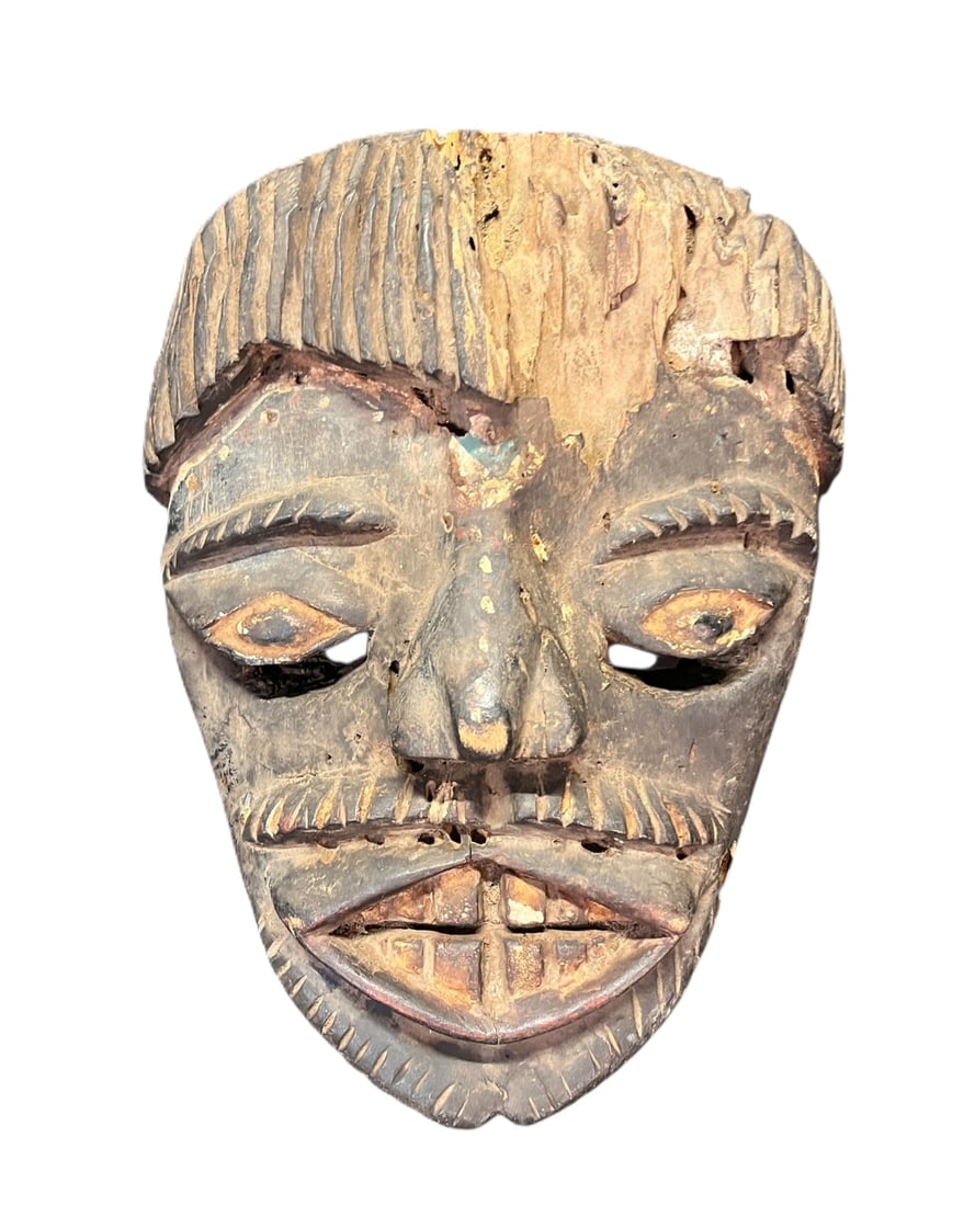 AFRICAN CONGO CARVED MASK (1 of 2)