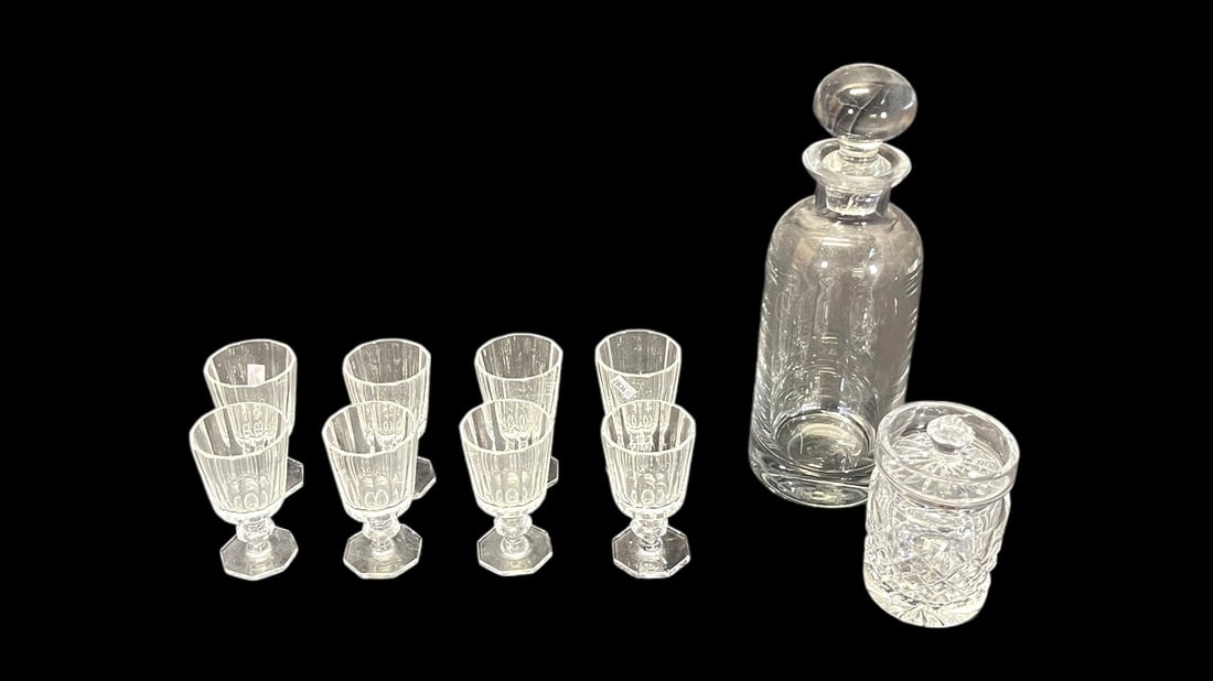 WATERFORD JAR, GLASS DECANTER, 8 CHERRY GLASSES (1 of 5)