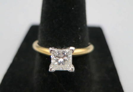 18KT YELLOW GOLD & PLATINUM DIAMOND SOLITAIRE RING: 18KT YELLOW GOLD & PLATINUM DIAMOND SOLITAIRE RING. DIAMONDS+/-0.76CTS. RING=3.7 GRAMS. SIZE 7.5.