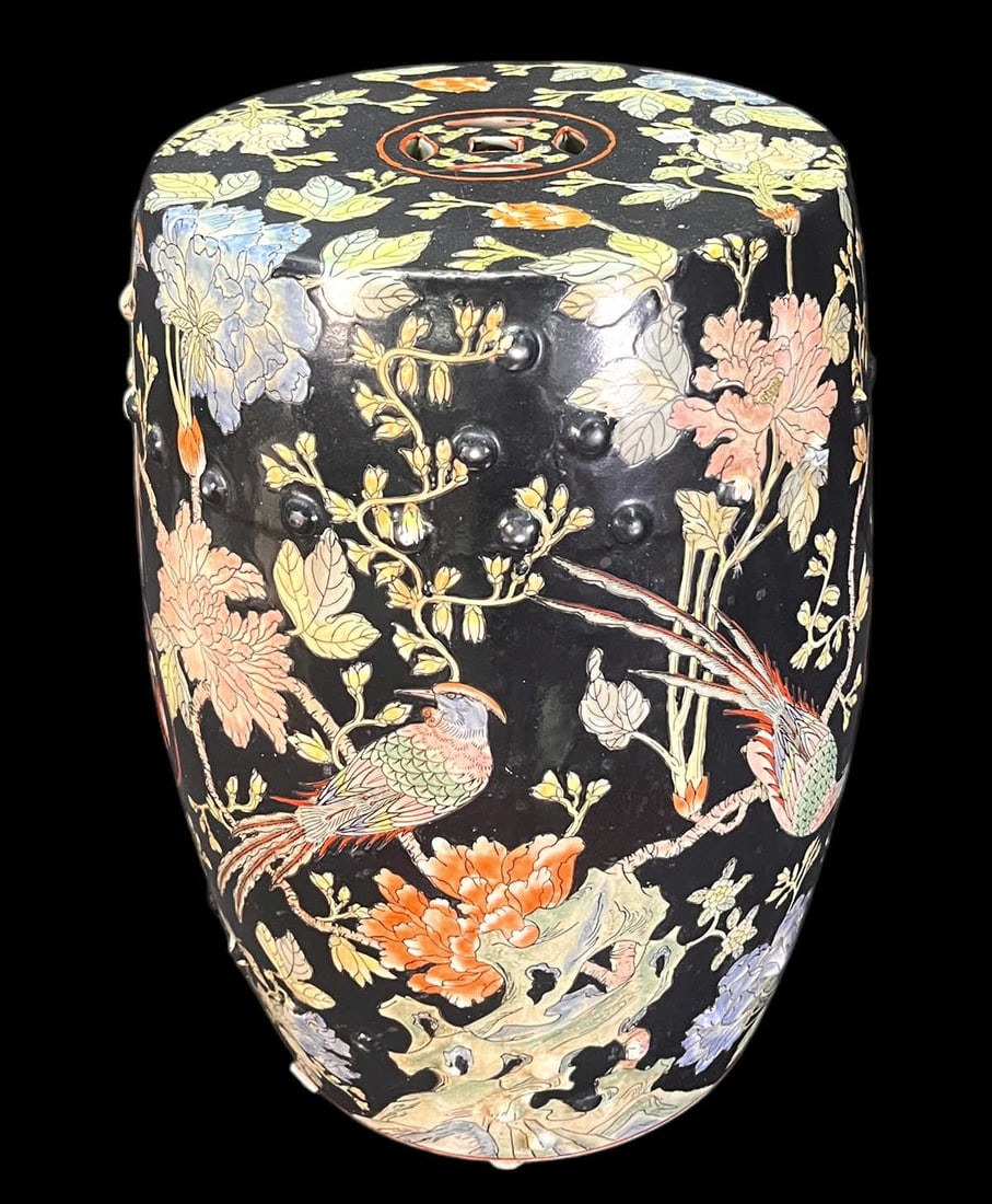 CHINESE FLORAL PORCELAIN GARDEN STOOL: CHINESE FLORAL PORCELAIN GARDEN STOOL. Height: 19 in. by Width: 14 in. by Depth: 14 in.