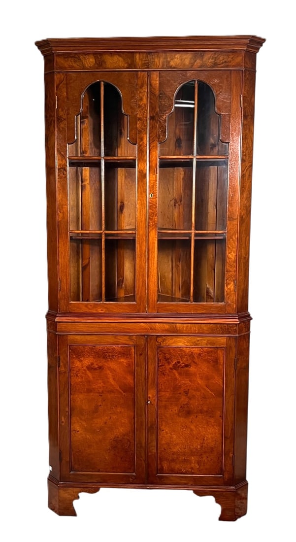 ANTIQUE MAHOGANY CORNER CABINET (1 of 10)