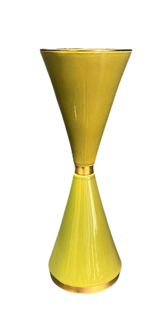 CONTEMPORARY STYLE COCKTAIL TABLE (1 of 3)