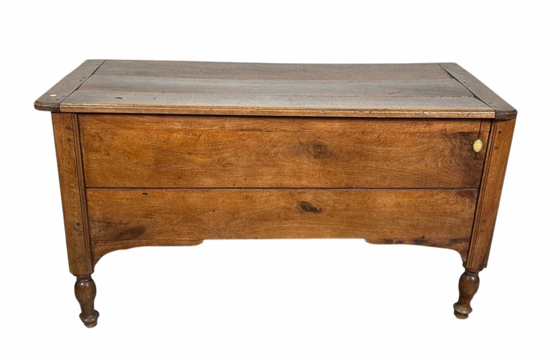 18TH C. COUNTRY FRENCH TRUNK (1 of 4)