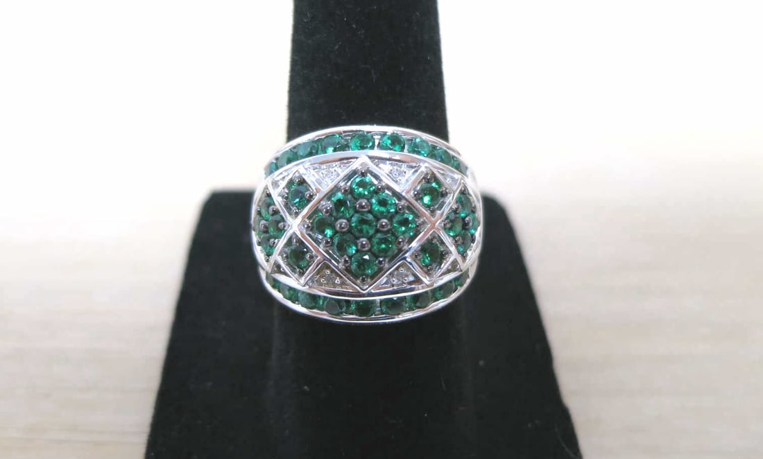 GREEN & WHITE TOPAZ STERLING ENGAGEMENT RING (1 of 3)