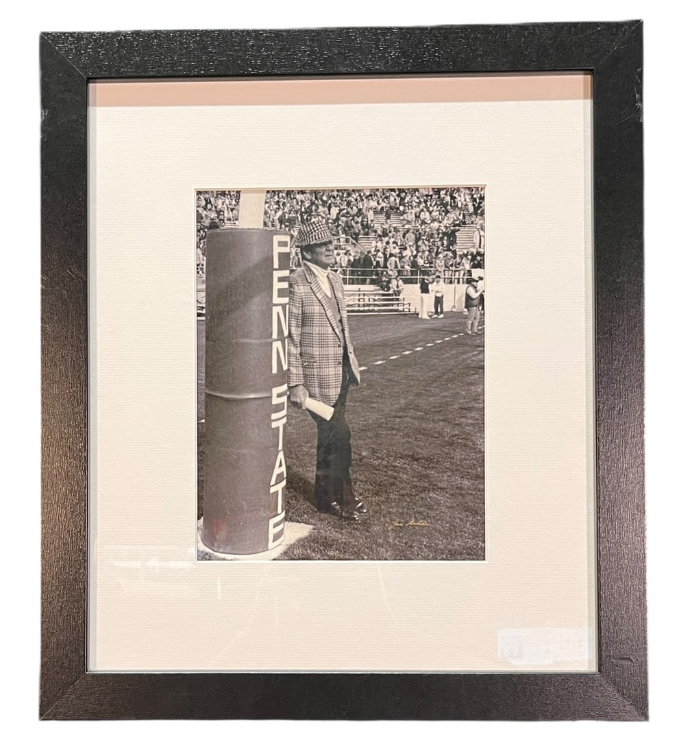PAUL(BEAR) BRYANT AT PENN STATE PHOTOGRAPH: PAUL(BEAR) BRYANT AT PENN STATE PHOTOGRAPH Height: 17.5 in. by Width: 15 in.