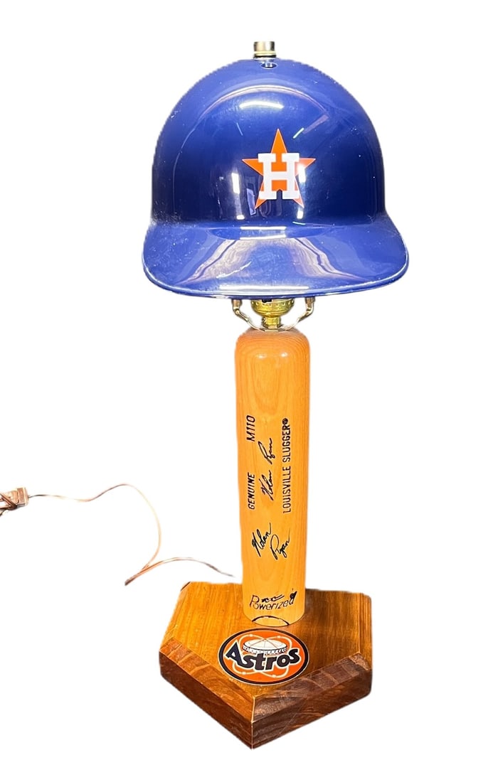 ASTROS SIGNED LAMP, NOLAN RYAN SIGNATURE: ASTROS SIGNED LAMP, NOLA RYAN SIGNATURE Height: 22 in. by Width: 8 in. by Depth: 9 in.