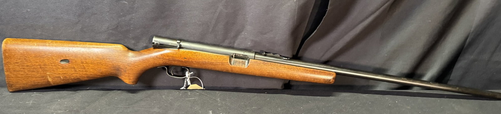 WINCHESTER 74 22S AUTOMATIC RIFLE: WINCHESTER 74 22S AUTOMATIC RIFLE SERIAL #14987 WS53/083 (L724)