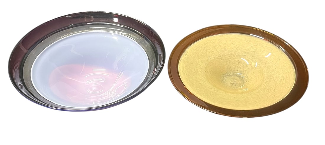 TWO GLASS DESIGNED DECORATIVE BOWLS: TWO CONTEMPORARY ART GLASS BOWLS. Height: 5 in. by Width: 15.5 in. by Depth: 15.5 in.