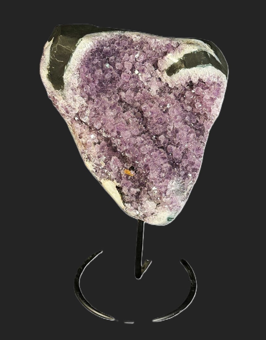 AMETHYST ON STAND (1 of 3)