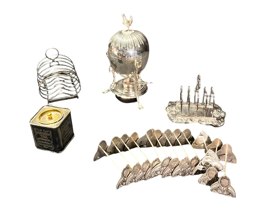 FOUR SILVER PLATE PIECES, TOAST RACK ,KNIFE REST (1 of 6)