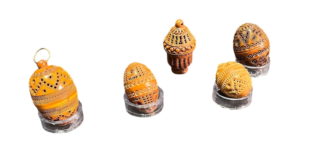 19TH C VICTORIAN CARVED EGGS/COQUILLAS HOLDERS (1 of 6)