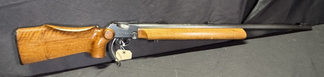 B.S.A. MARTINI INTERNATIONAL MK II 22L RIFLE: B.S.A. MARTINI INTERNATIONAL MK II 22L RIFLE MADE IN ENGLAND SERIAL NUMBER UE2211