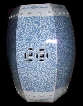 CHINESE BLUE & WHITE PORCELAIN GARDEN STOOL: CHINESE BLUE & WHITE PORCELAIN GARDEN STOOL. 20 h x 14 w