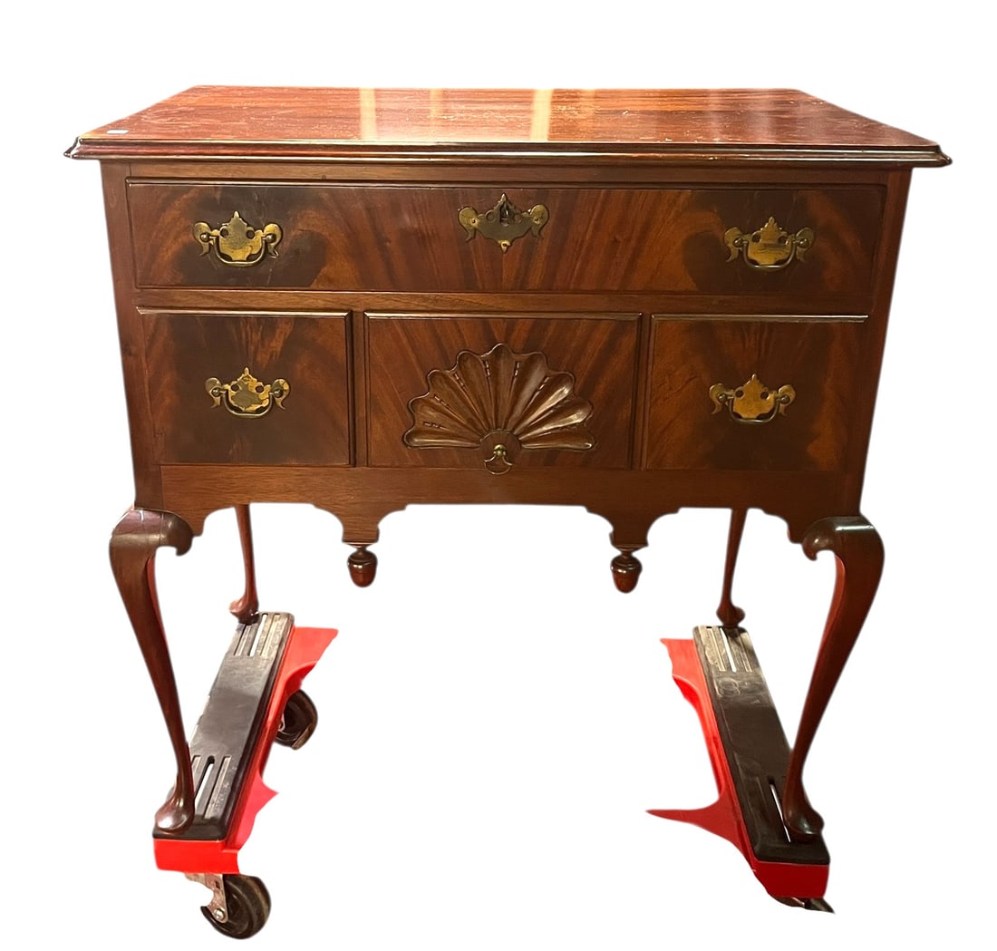 GEORGIAN LOWBOY CABINET: GEORGIAN LOWBOY CABINET. Height: 31 in. by Width: 31 in. by Depth: 20 in.