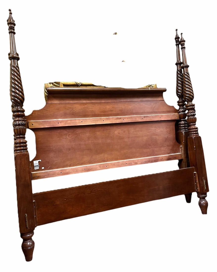 KING SIZE WOODEN FOUR POSTER BED (1 of 3)