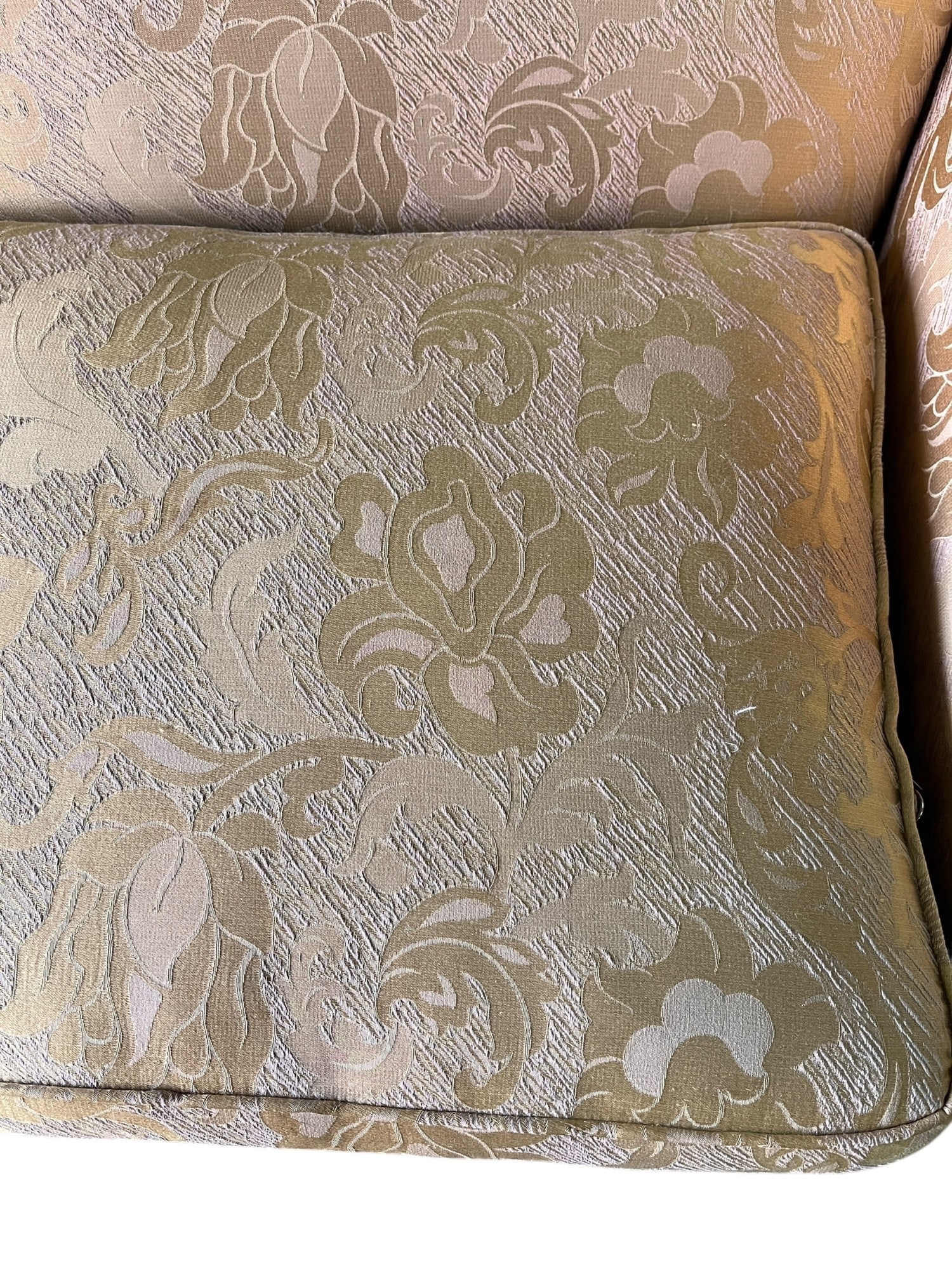 QUEEN ANNE STYLE CAMELBACK SOFA - 5