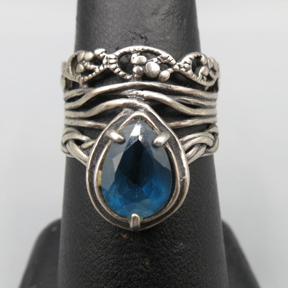 AQUAMARINE STERLING SILVER SOLITAIRE RING (1 of 4)