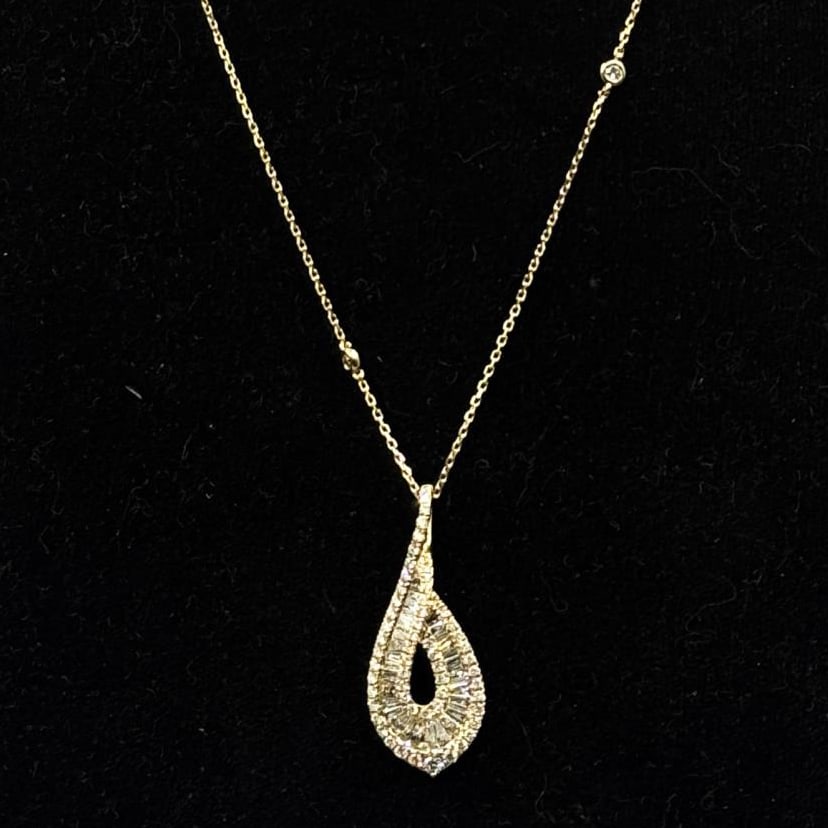 14K YELLOW DIAMOND PENDANT 18" CHAIN (1 of 5)