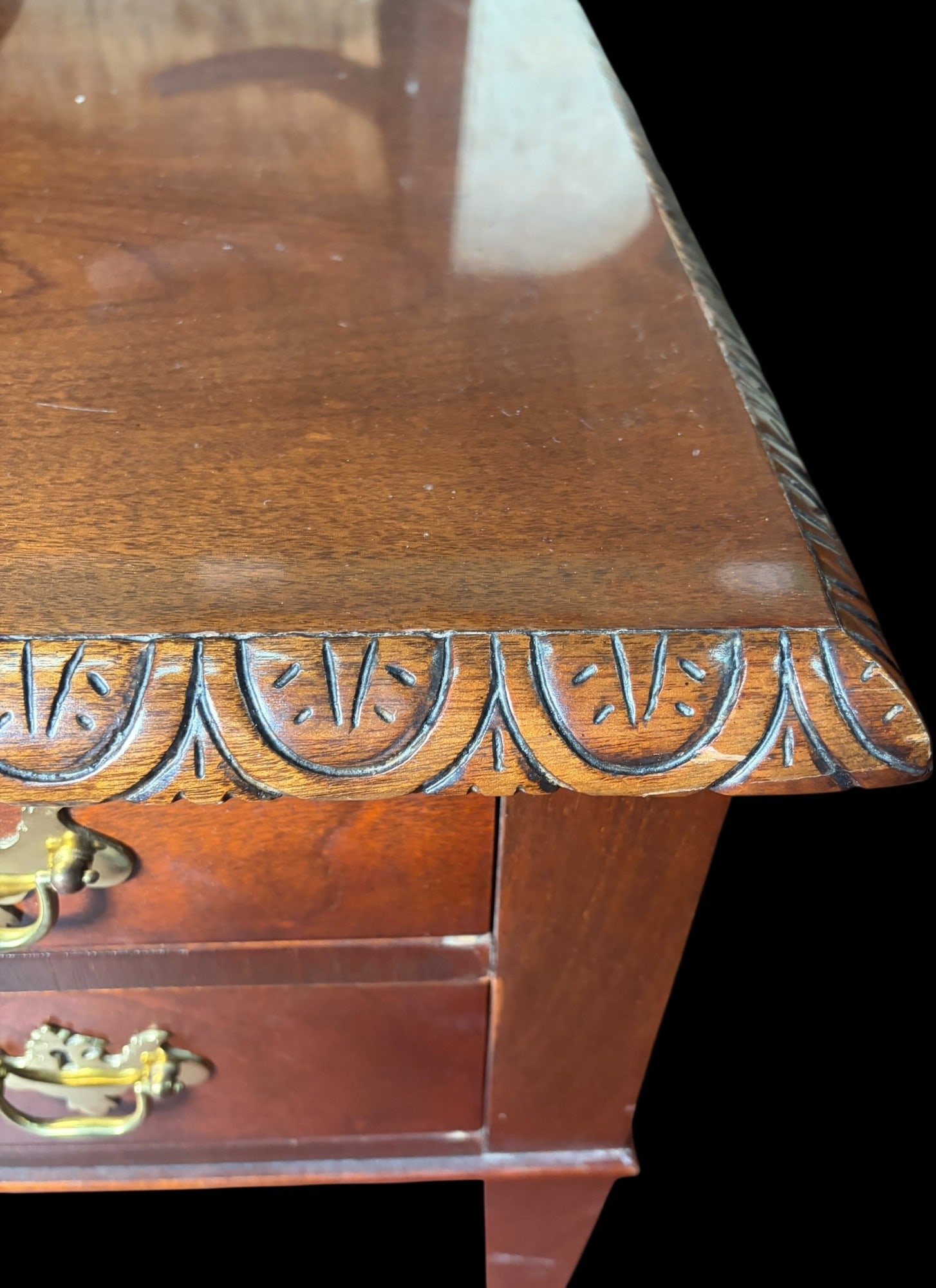 CHIPPENDALE STYLE FIVE DRAWER DESK - 5