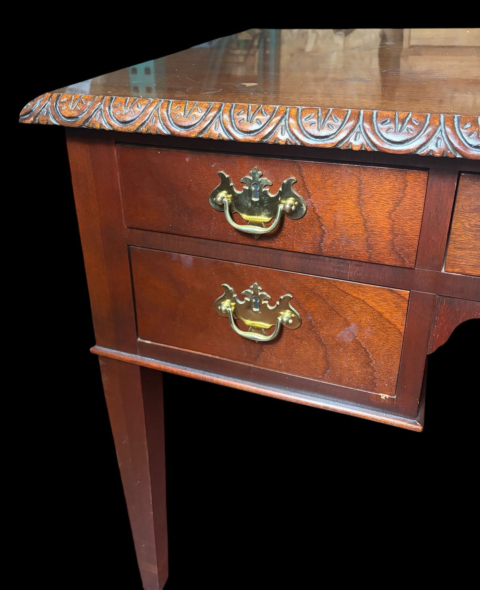 CHIPPENDALE STYLE FIVE DRAWER DESK - 6