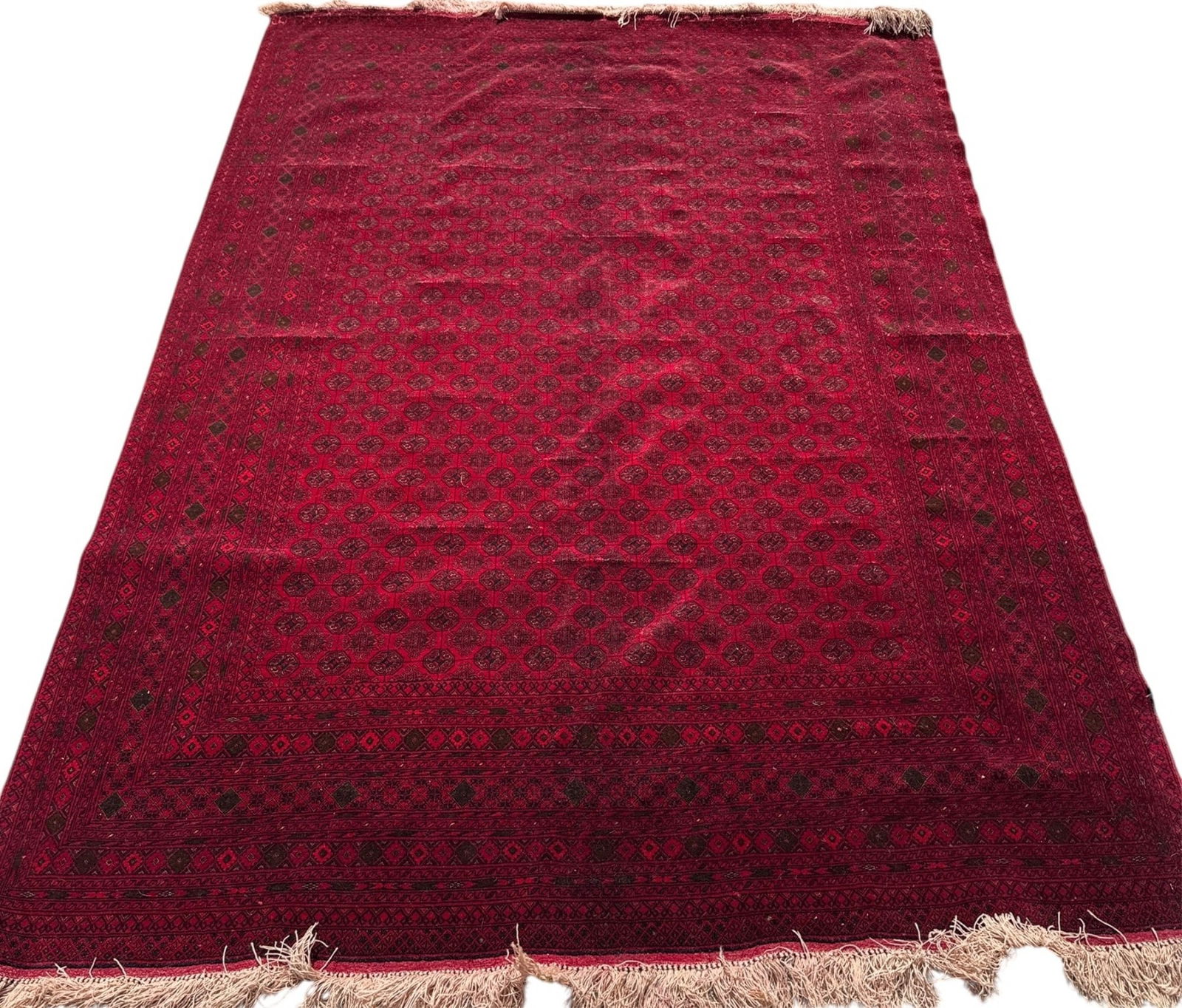 HAND KNOTTED TURKMAN PAKISTAN RUG: HAND KNOTTED TURKMAN PAKISTAN RUG. (3) Height: 9 ft. 6 in. by Width: 6 ft. 6 in.
