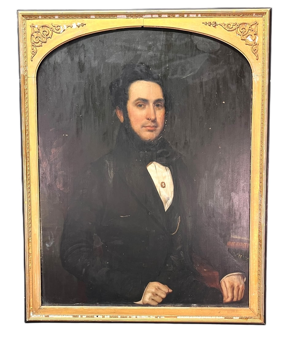 GENTLEMAN PORTRAIT OIL ON WOOD IN VINTAGE FRAME: GENTLEMAN PORTRAIT OIL ON WOOD IN VINTAGE FRAME Height: 40 in. by Width: 31 in. by Depth: 1 IN.