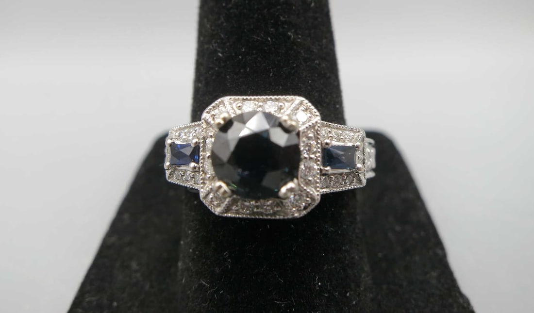 18KT WHITE GOLD SAPPHIRE & DIAMOND RING (1 of 8)
