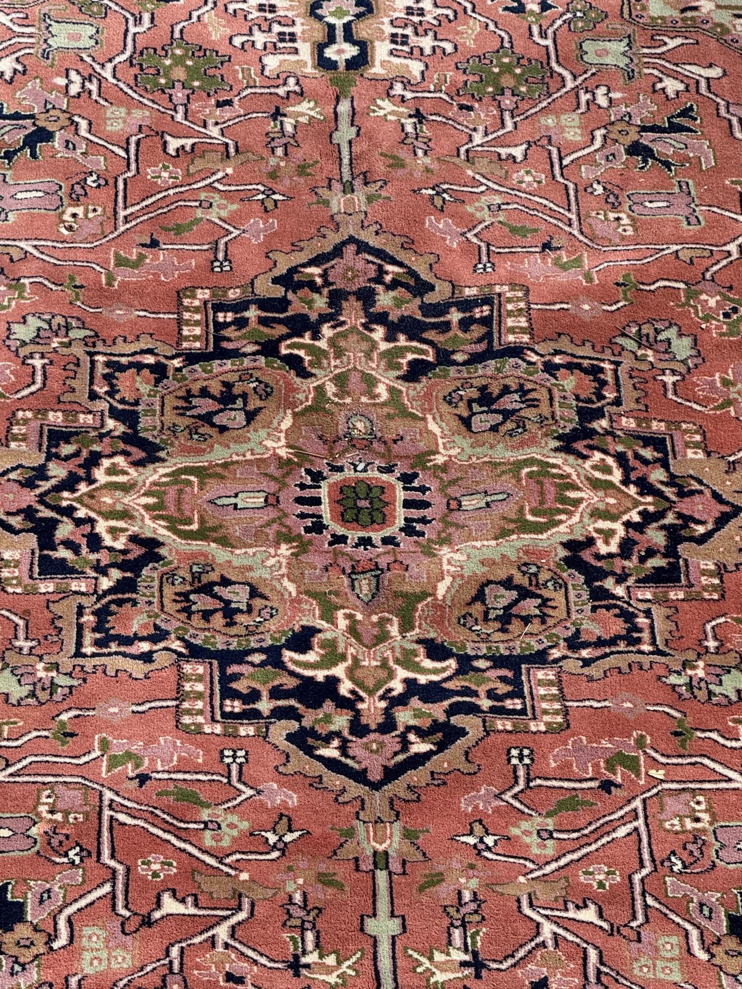 HAND KNOTTED INDIAN SERAPI RUG - 3