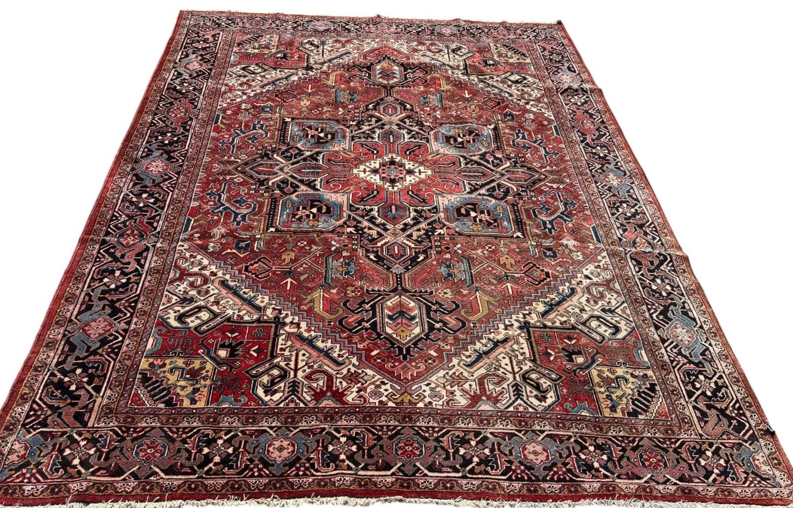 ANTIQUE PERSIAN HERIZ RUG (1 of 6)