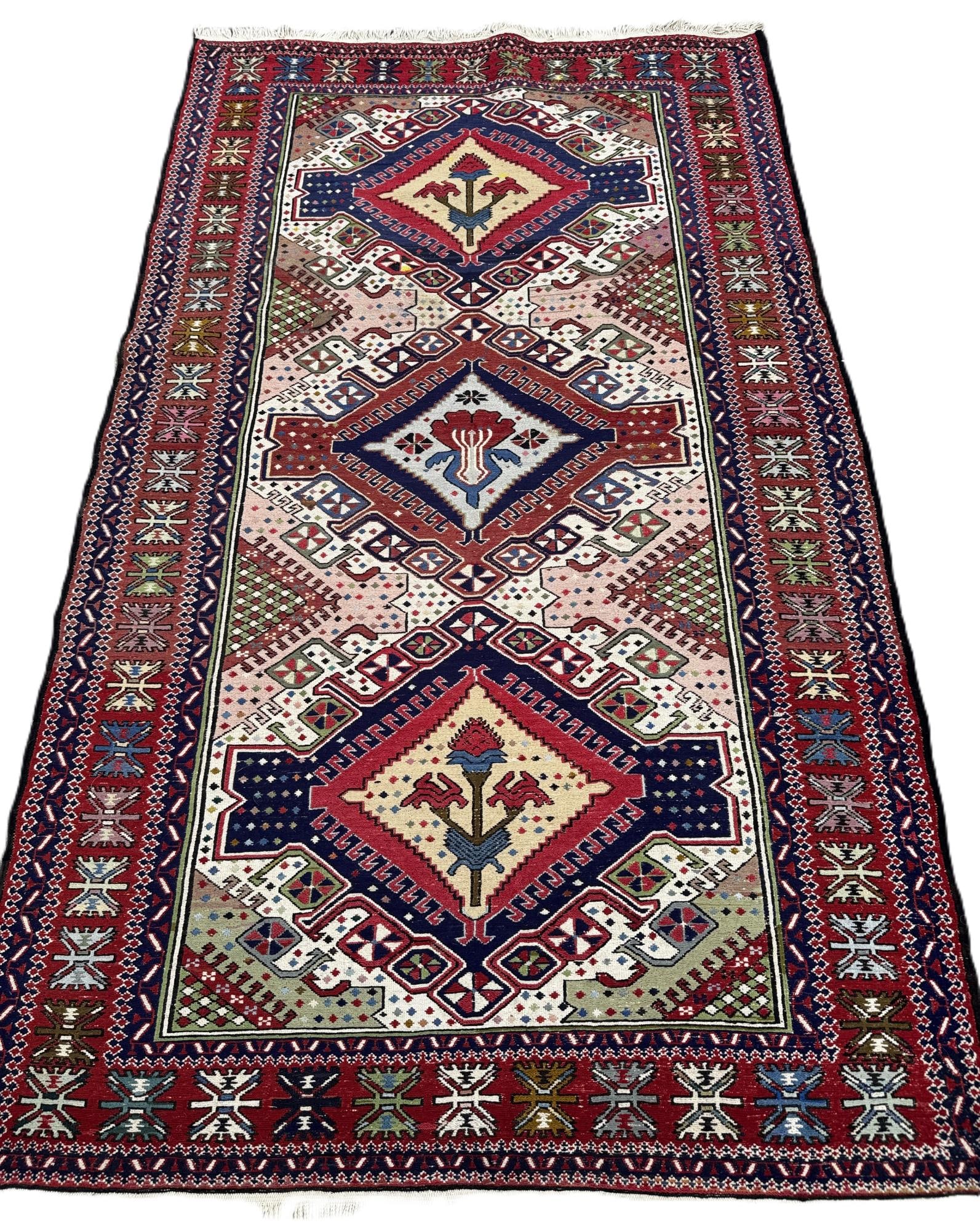 FLATWEAVE KILIM RUG (1 of 4)