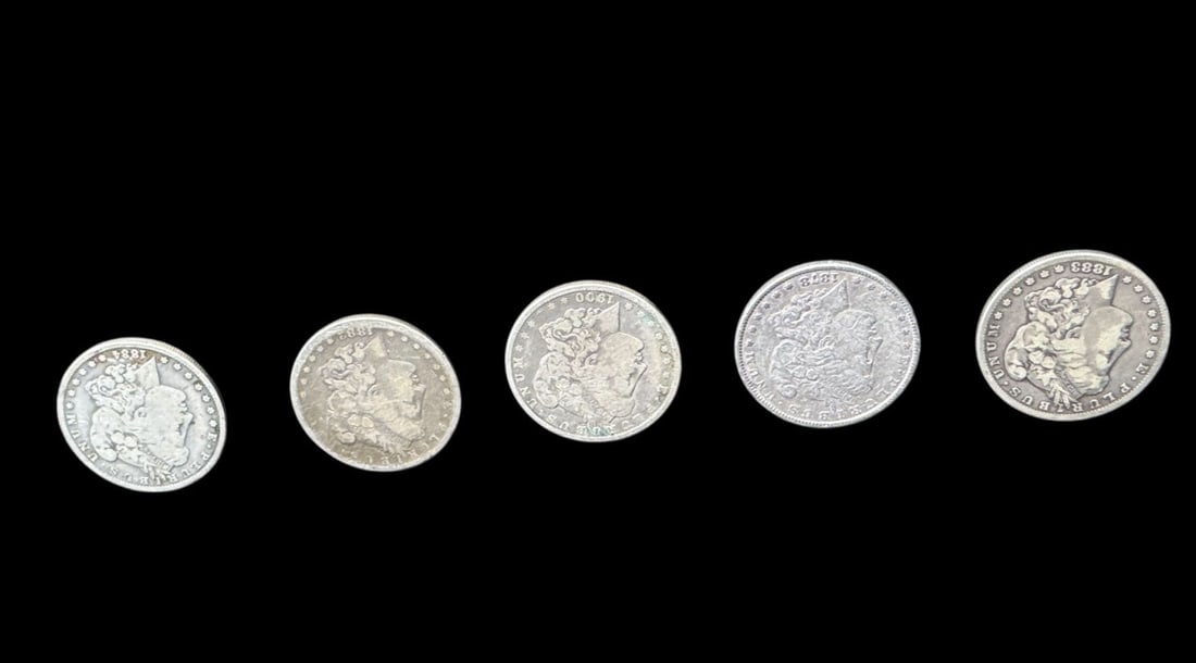 5 ANTIQUE MORGAN SILVER DOLLARS: 5 ANTIQUE MORGAN SILVER DOLLARS. 1891,1886,1879,1889 1900,1886.