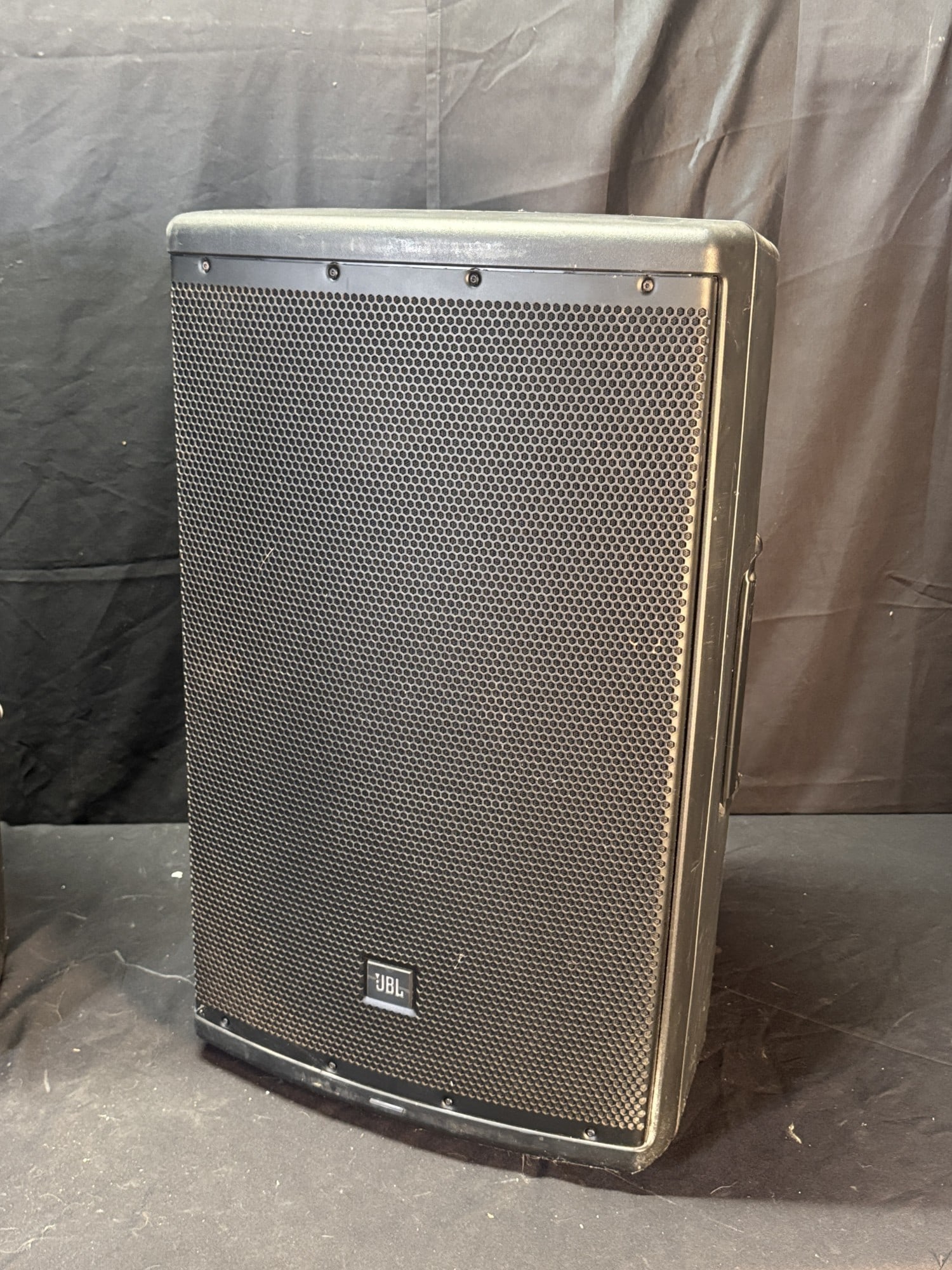 JBL PROFFESSIONAL MONITORS AND STANDS - 5