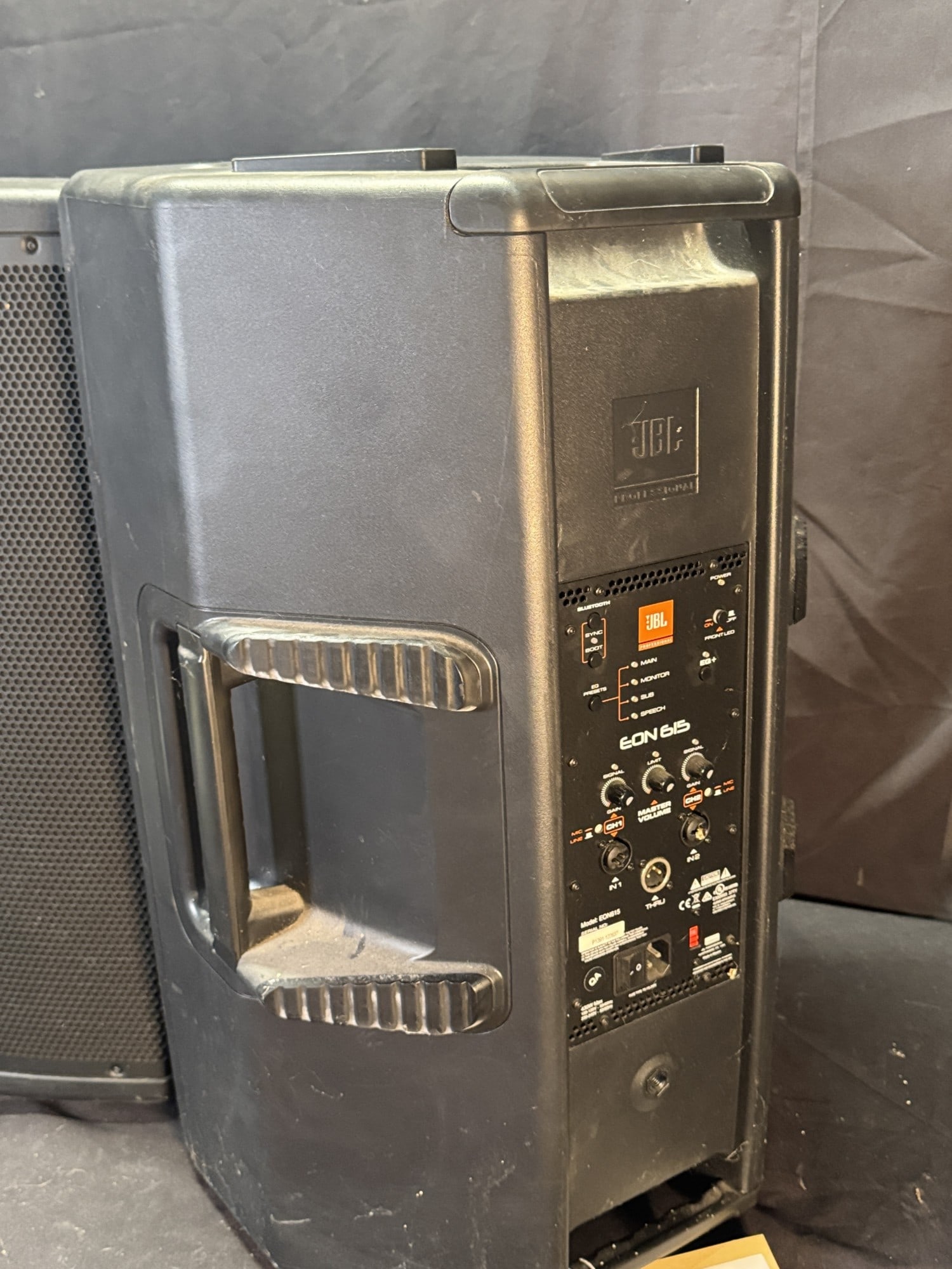 JBL PROFFESSIONAL MONITORS AND STANDS - 6