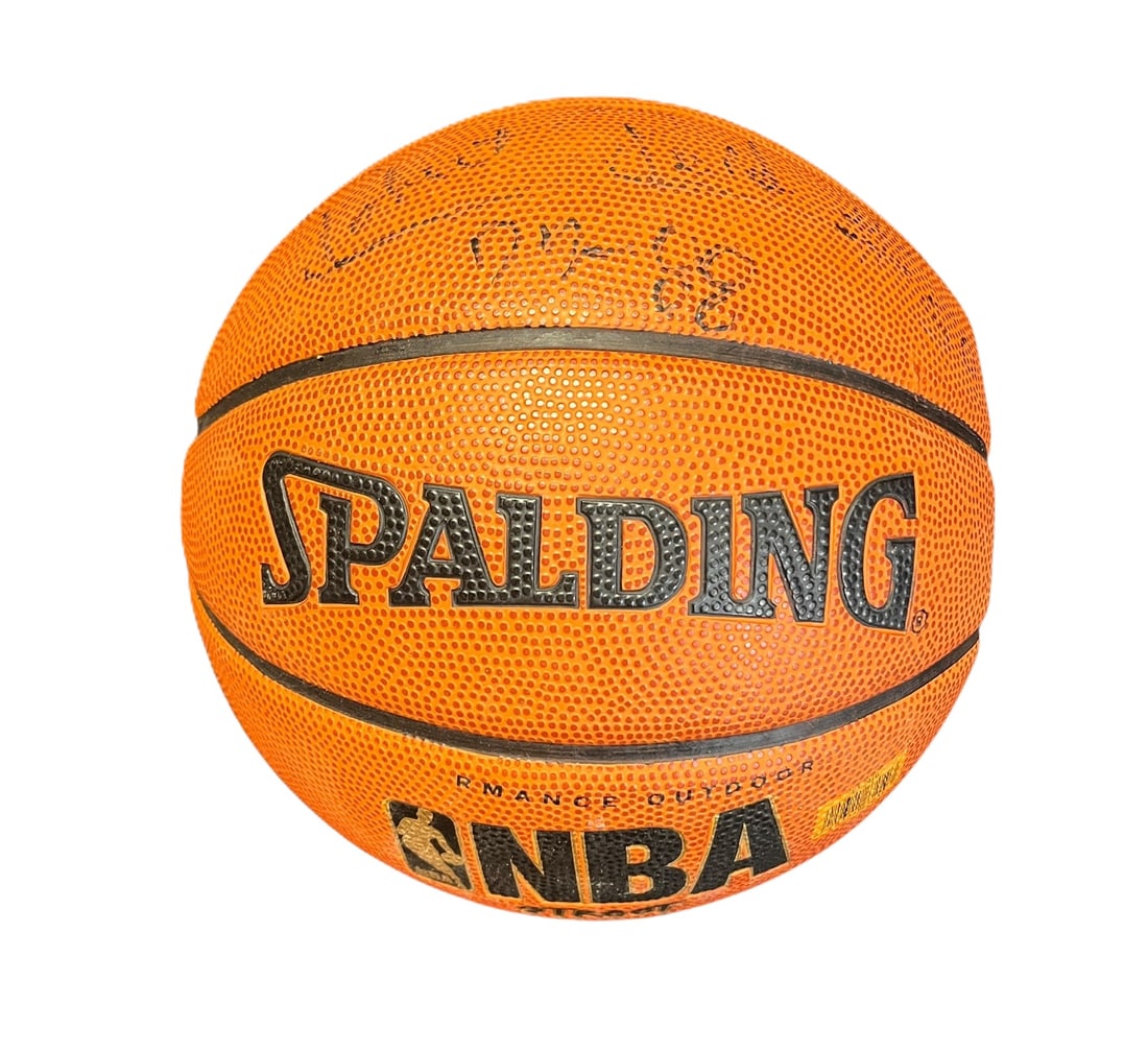 SINGED BASKETBALL, ROBERT PRID - 3