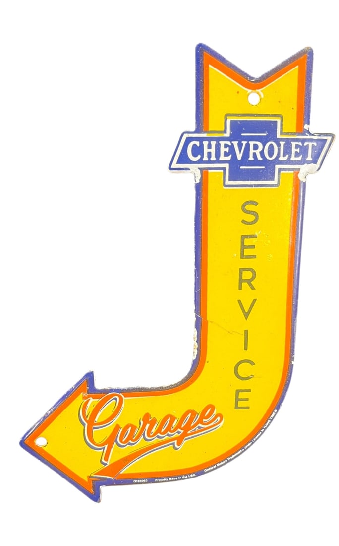 CHEVROLET SERVICE METAL SIGN: CHEVROLET SERVICE METAL SIGN Height: 9.5 in. by Width: 6 in.